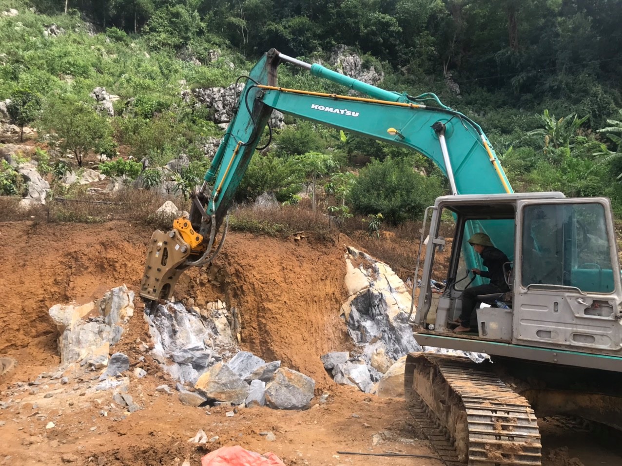 Mẹo sử dụng và bảo dưỡng búa phá đá